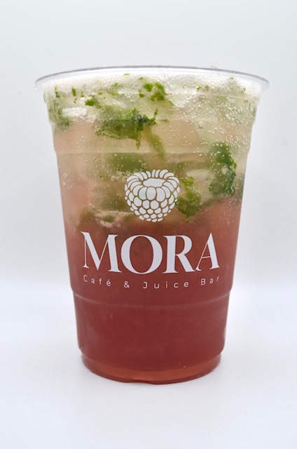 Cold-pressed juice in a Mora cup